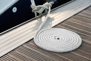 1/2" x 25' White 3 Strand Twisted Nylon Dock Line - For Boats up to 35' -  Sold Individually